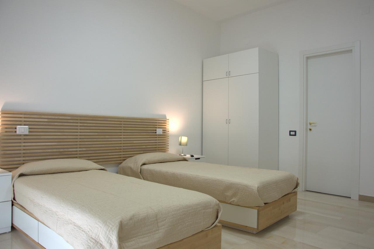 B&B "San Paolo" เนเปิลส์ ภายนอก รูปภาพ